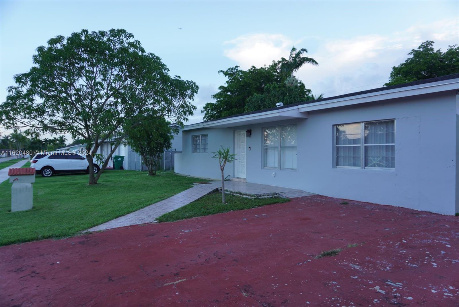 2332 SW 129th Ct