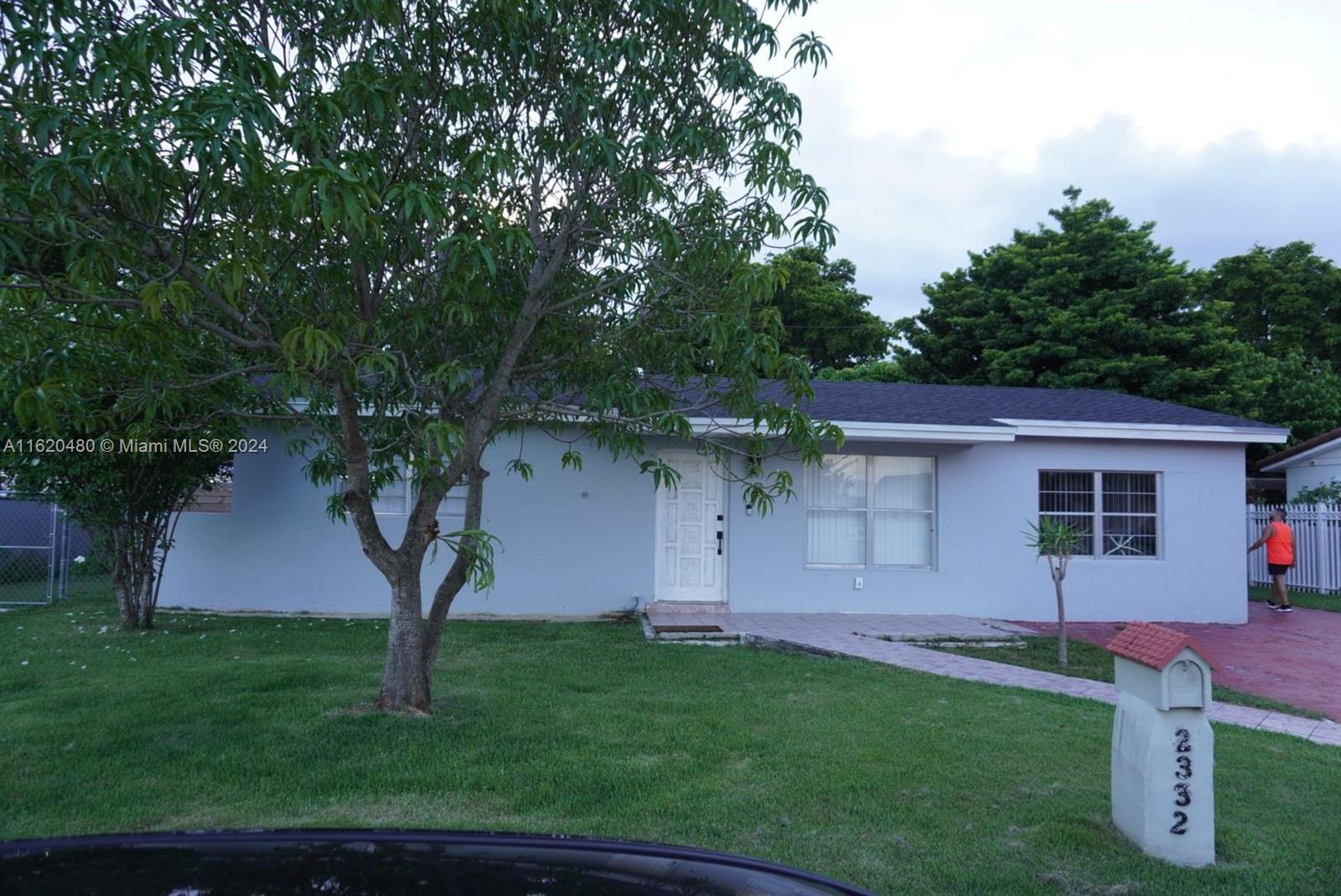 2332 SW 129th Ct