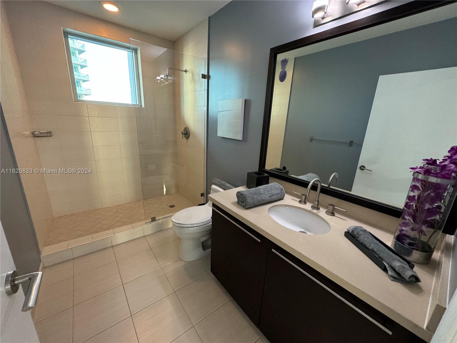 7928 East Dr # 805