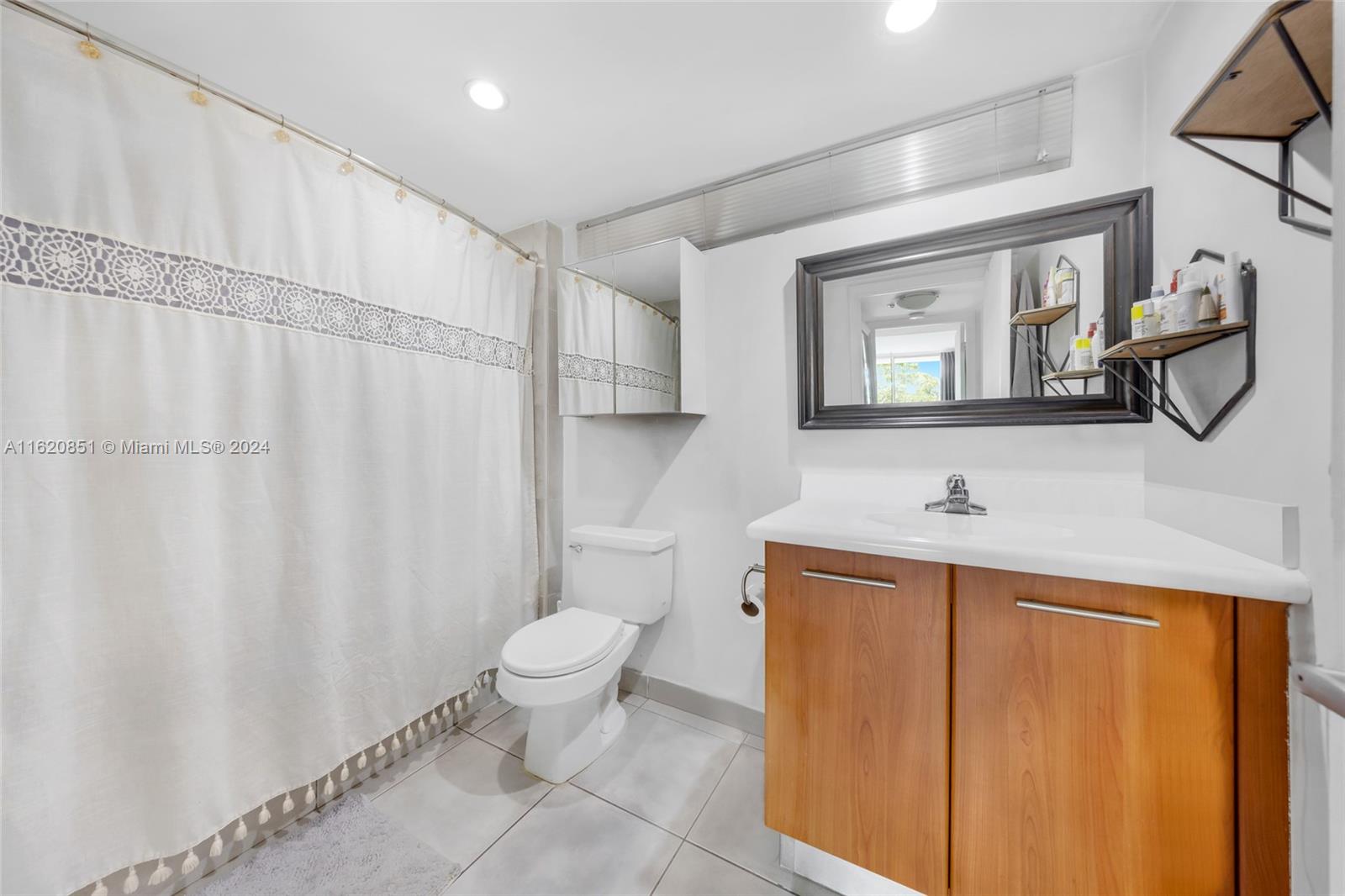 700 NE 63rd St # D407