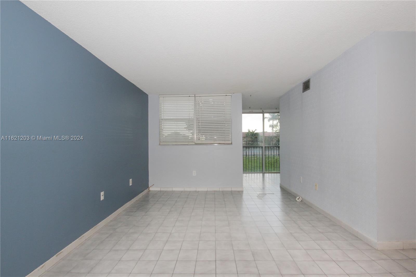 9411 SW 4th St # 112