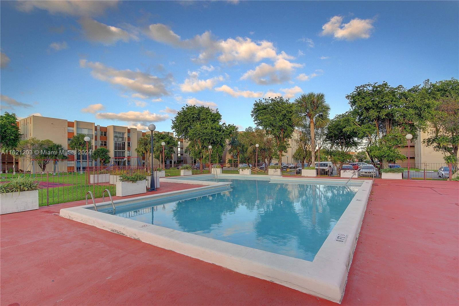 9411 SW 4th St # 112