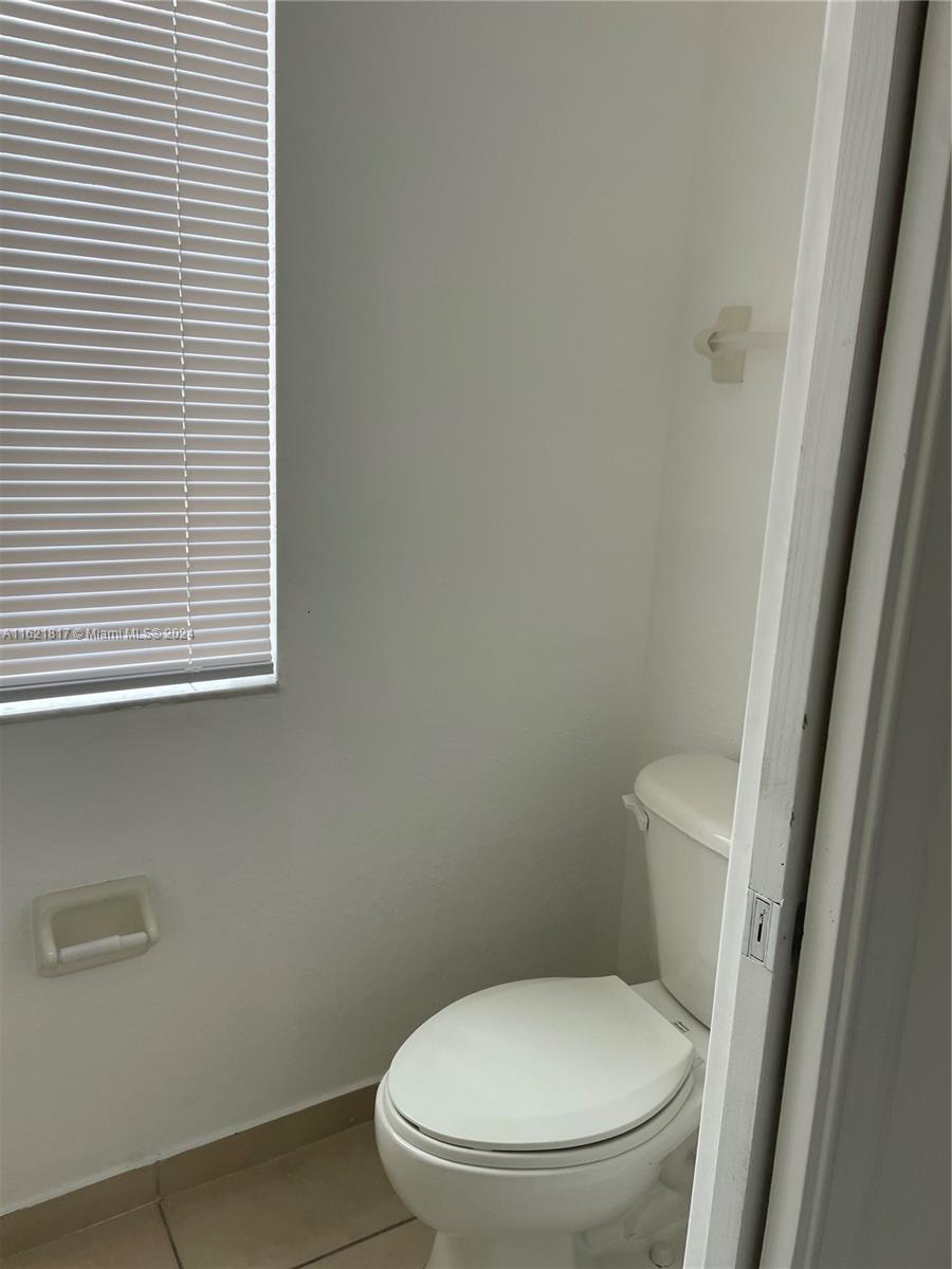 2459 SE 15th Pl # 203