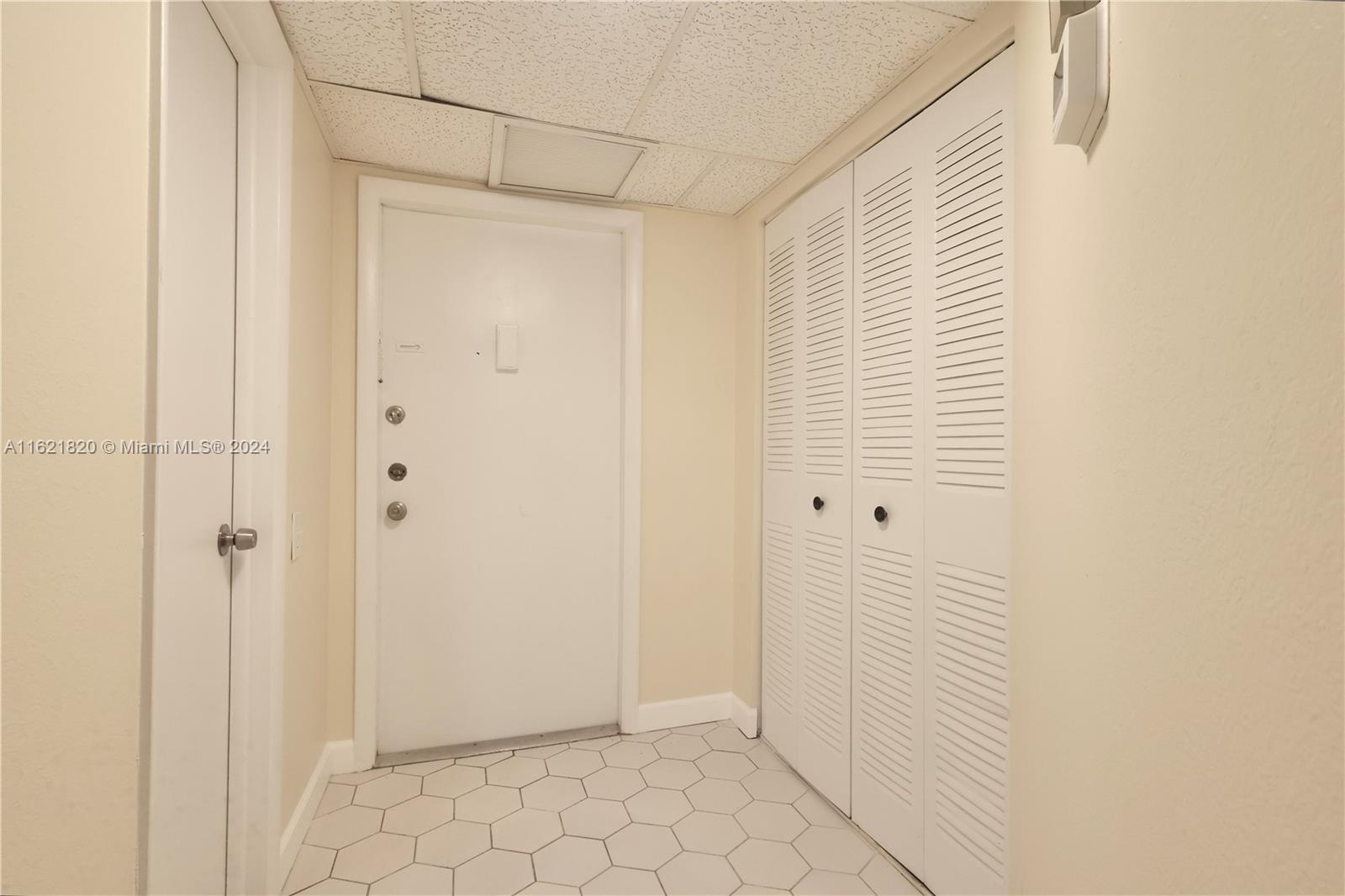 9401 Lime Bay Blvd # 215
