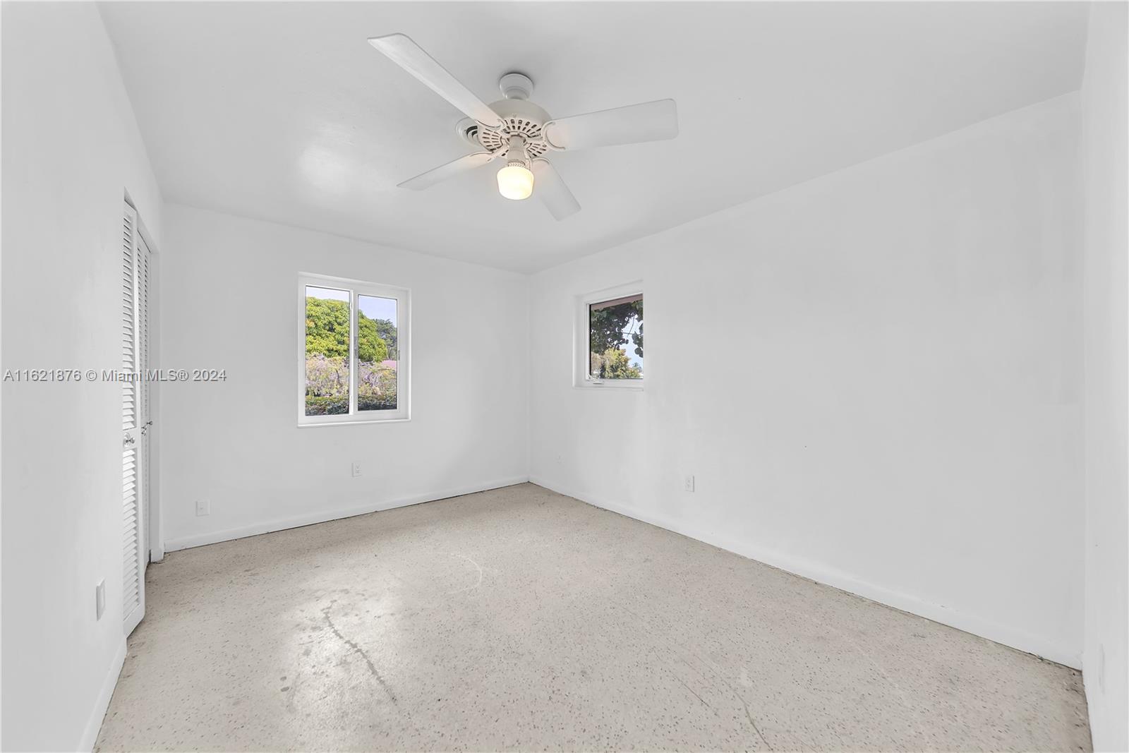 15625 Palmetto Lake Dr