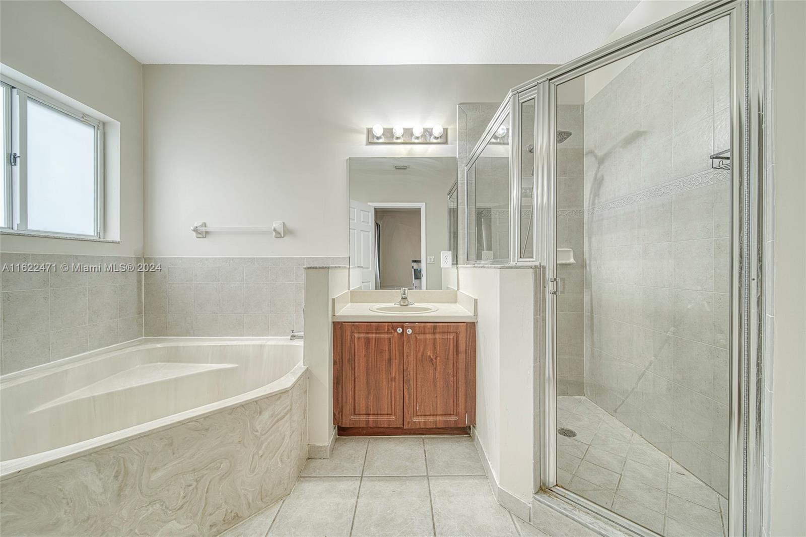 1616 SE 23rd Way # 1616