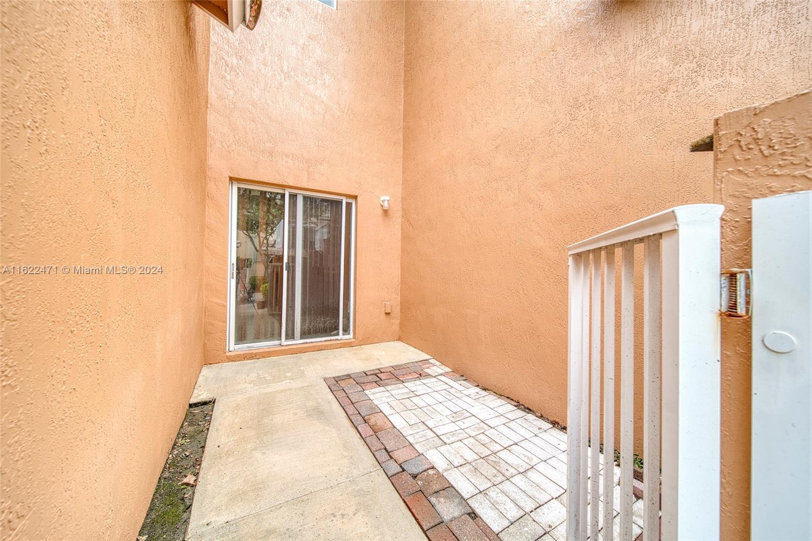 1616 SE 23rd Way # 1616