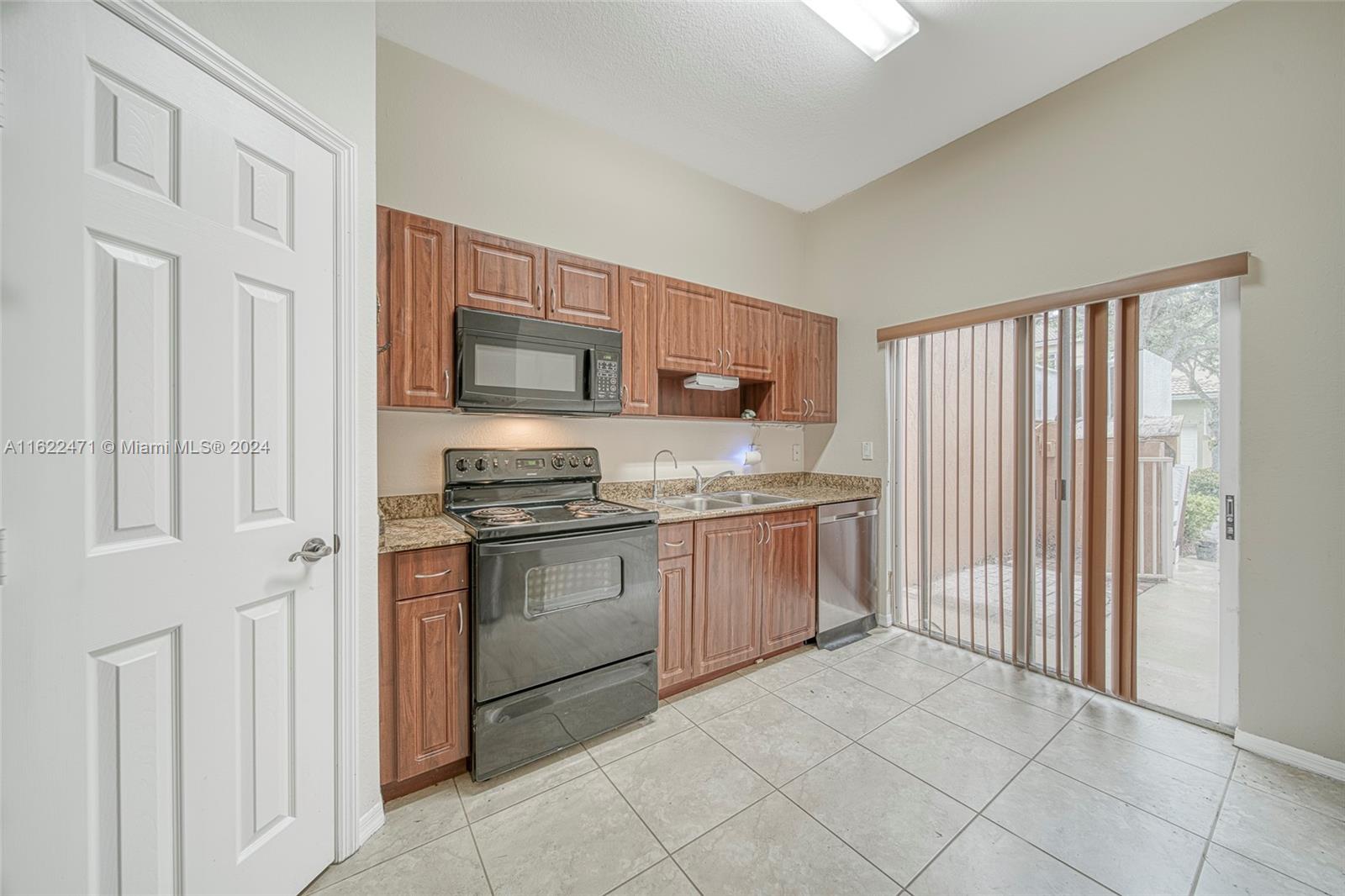 1616 SE 23rd Way # 1616
