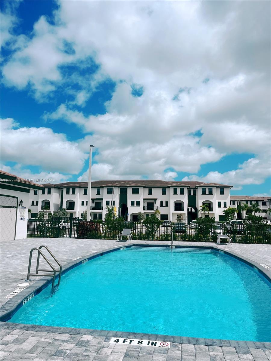 15650 SW 136th St # 218