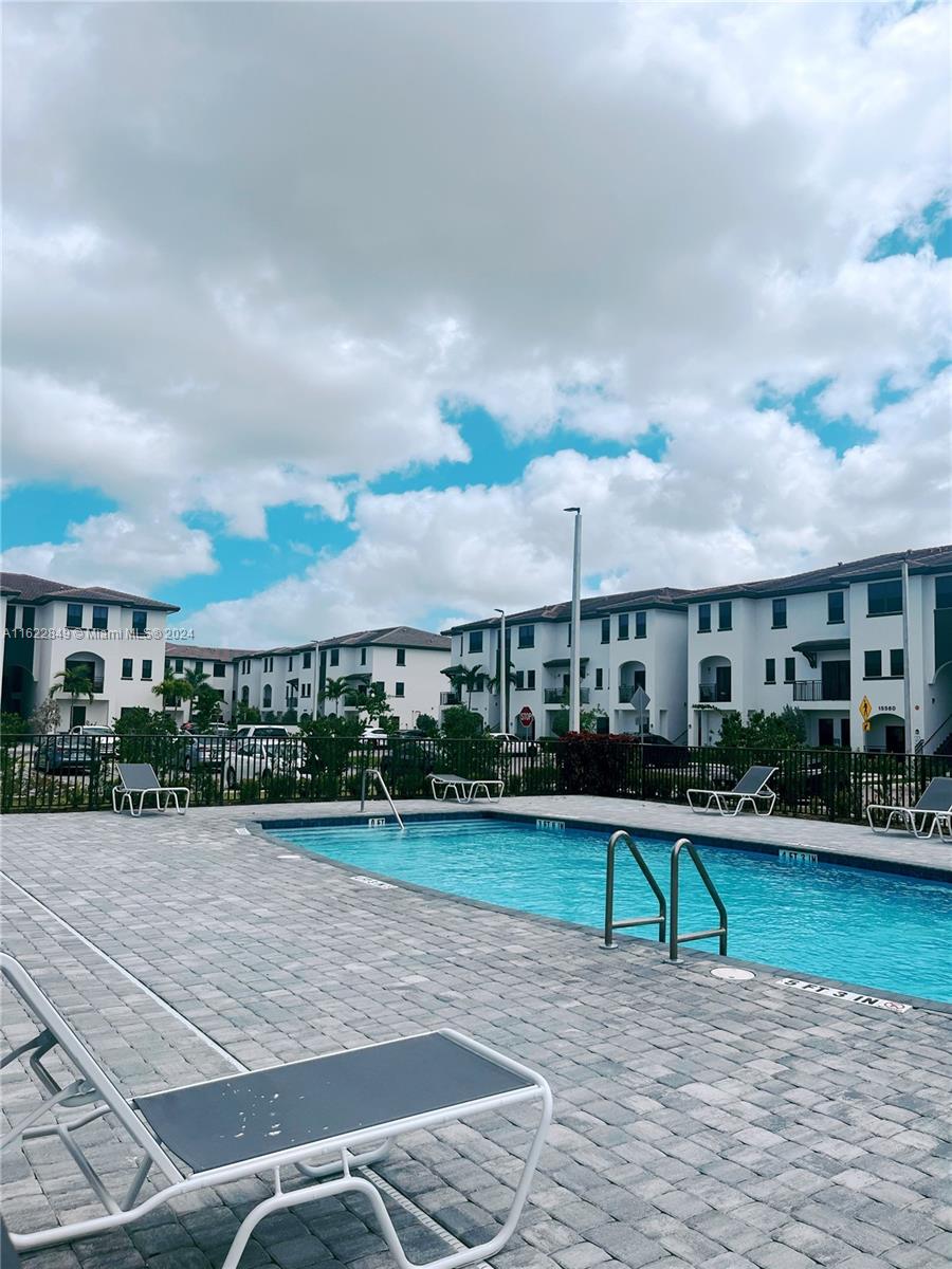 15650 SW 136th St # 218