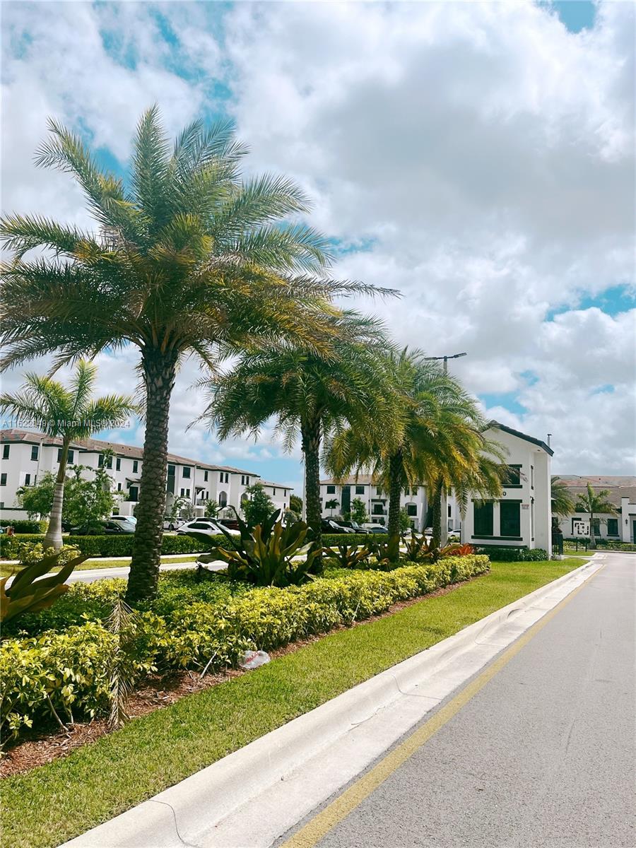 15650 SW 136th St # 218