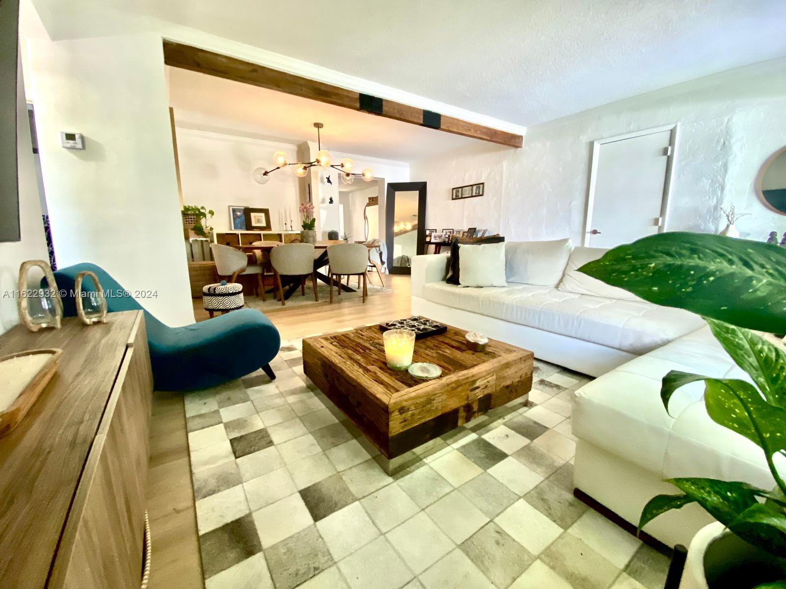 1220 SW 73rd Pl