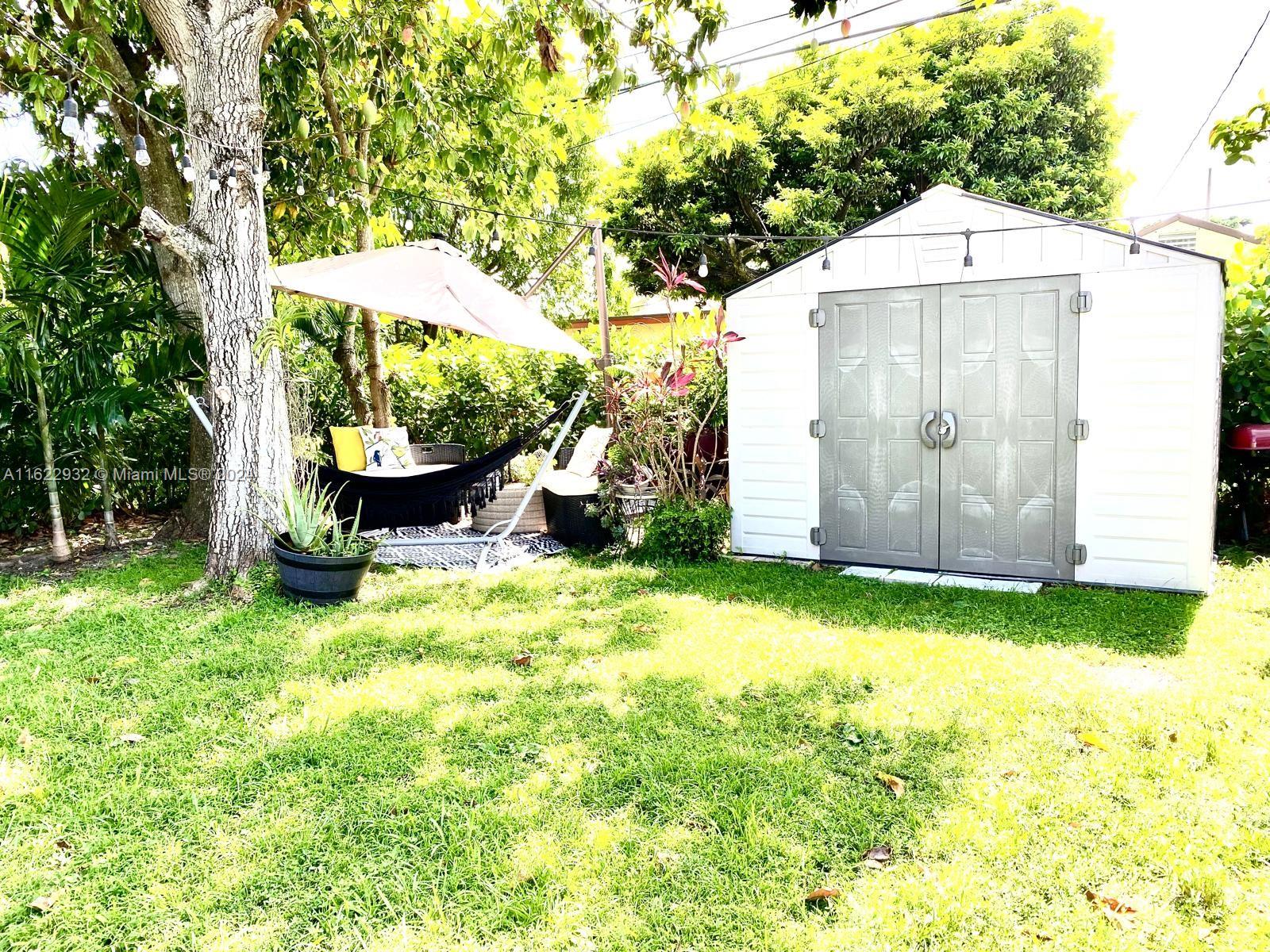 1220 SW 73rd Pl