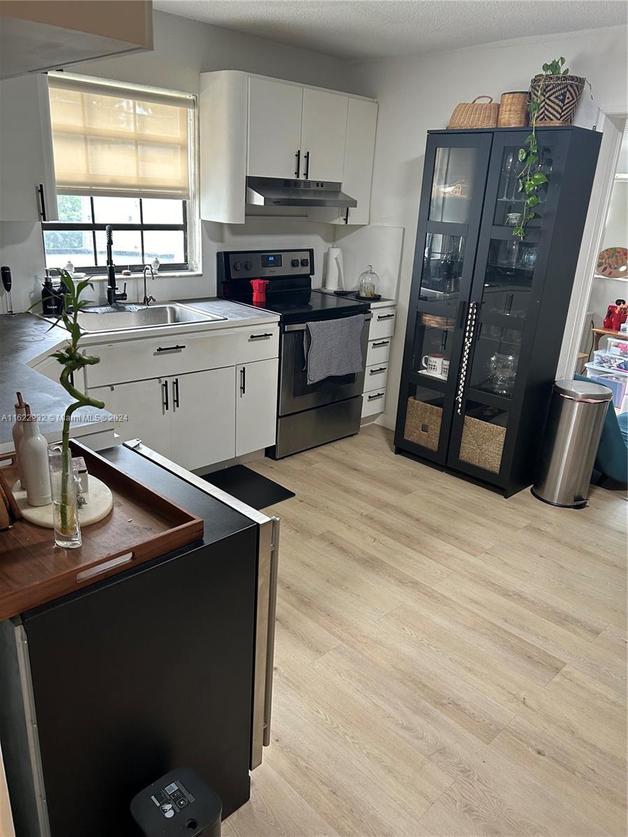 1220 SW 73rd Pl
