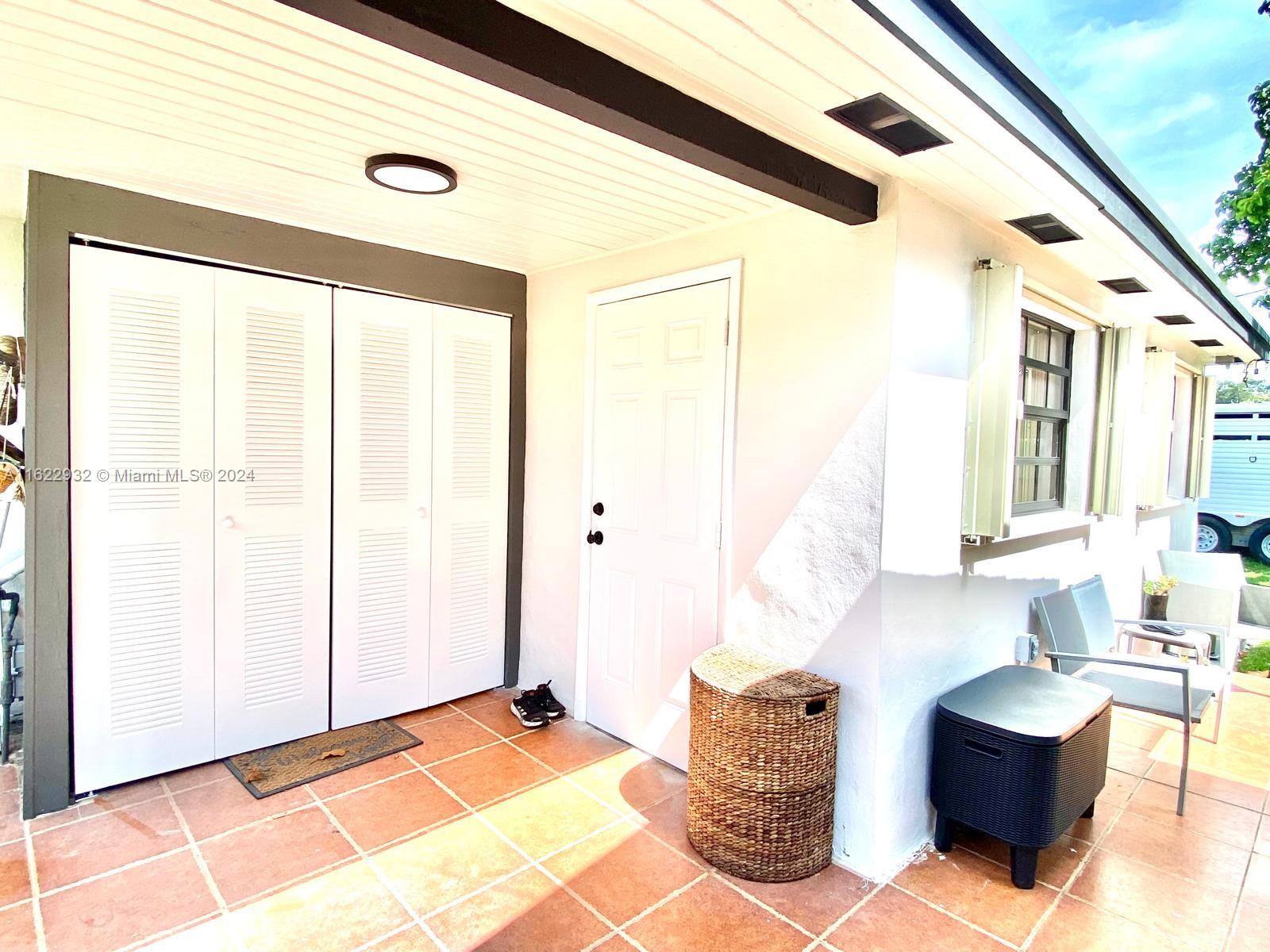 1220 SW 73rd Pl