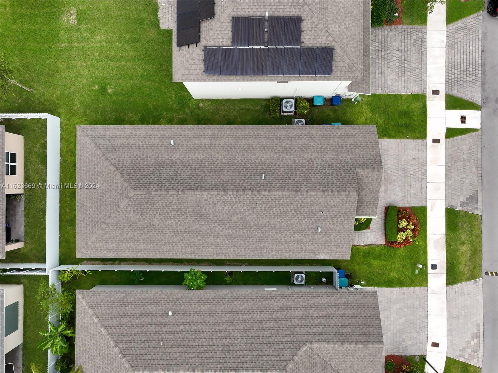 625 NE 5th Way