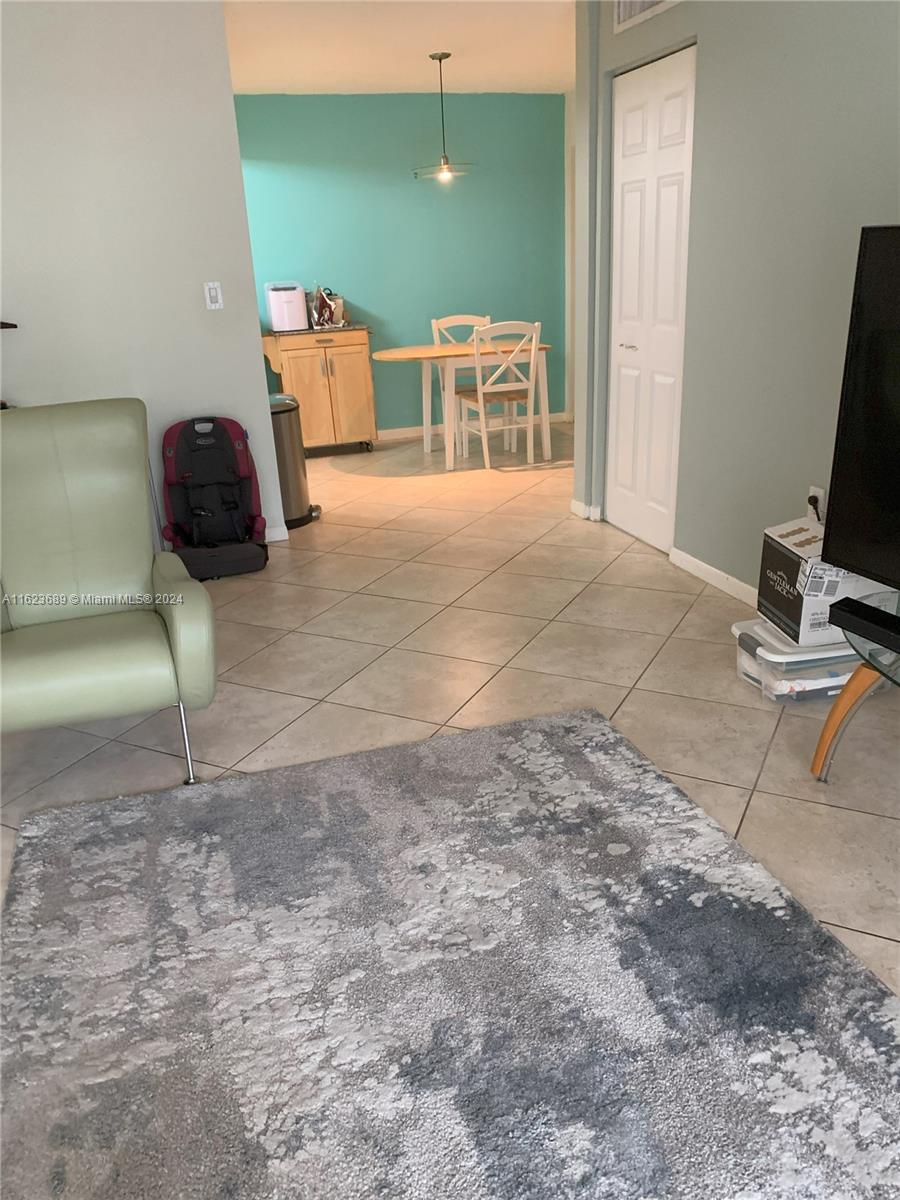 10826 N Kendall Dr # T13