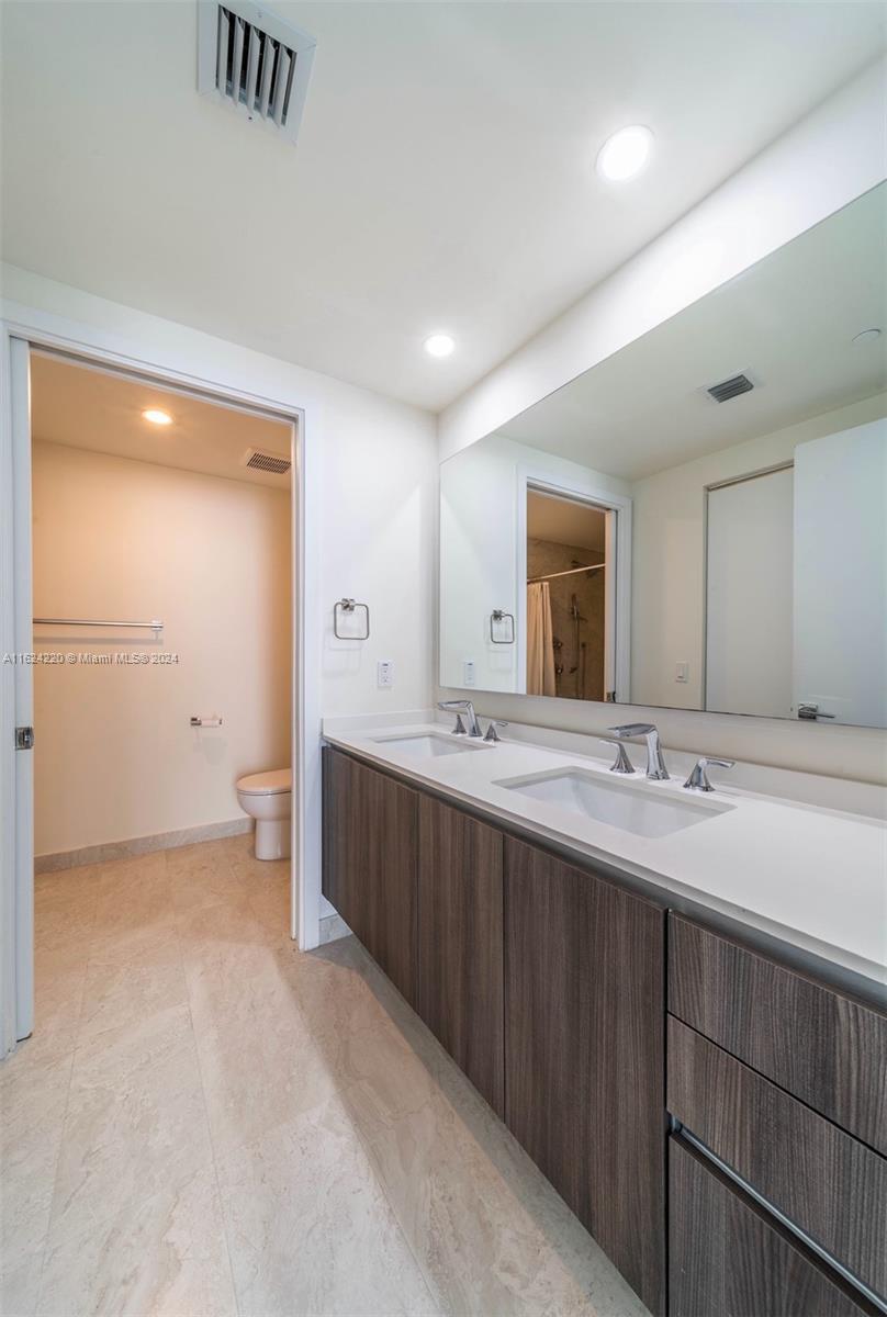 488 NE 18TH # 3603
