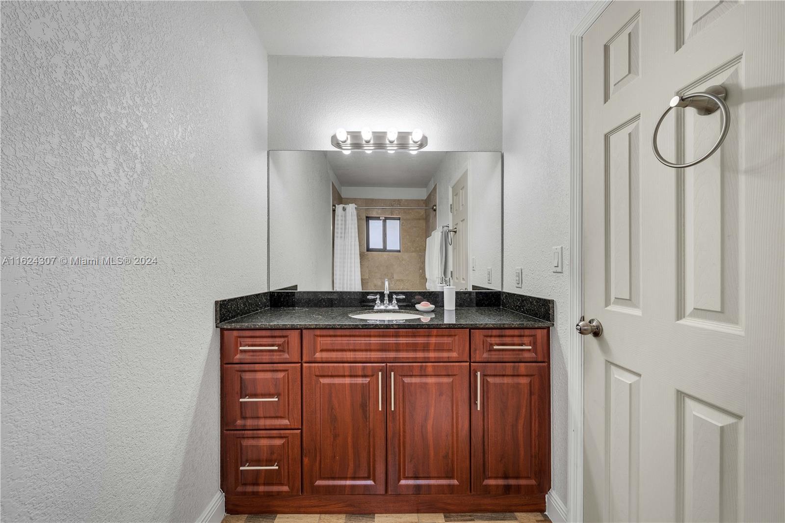 11112 NW 59th Pl