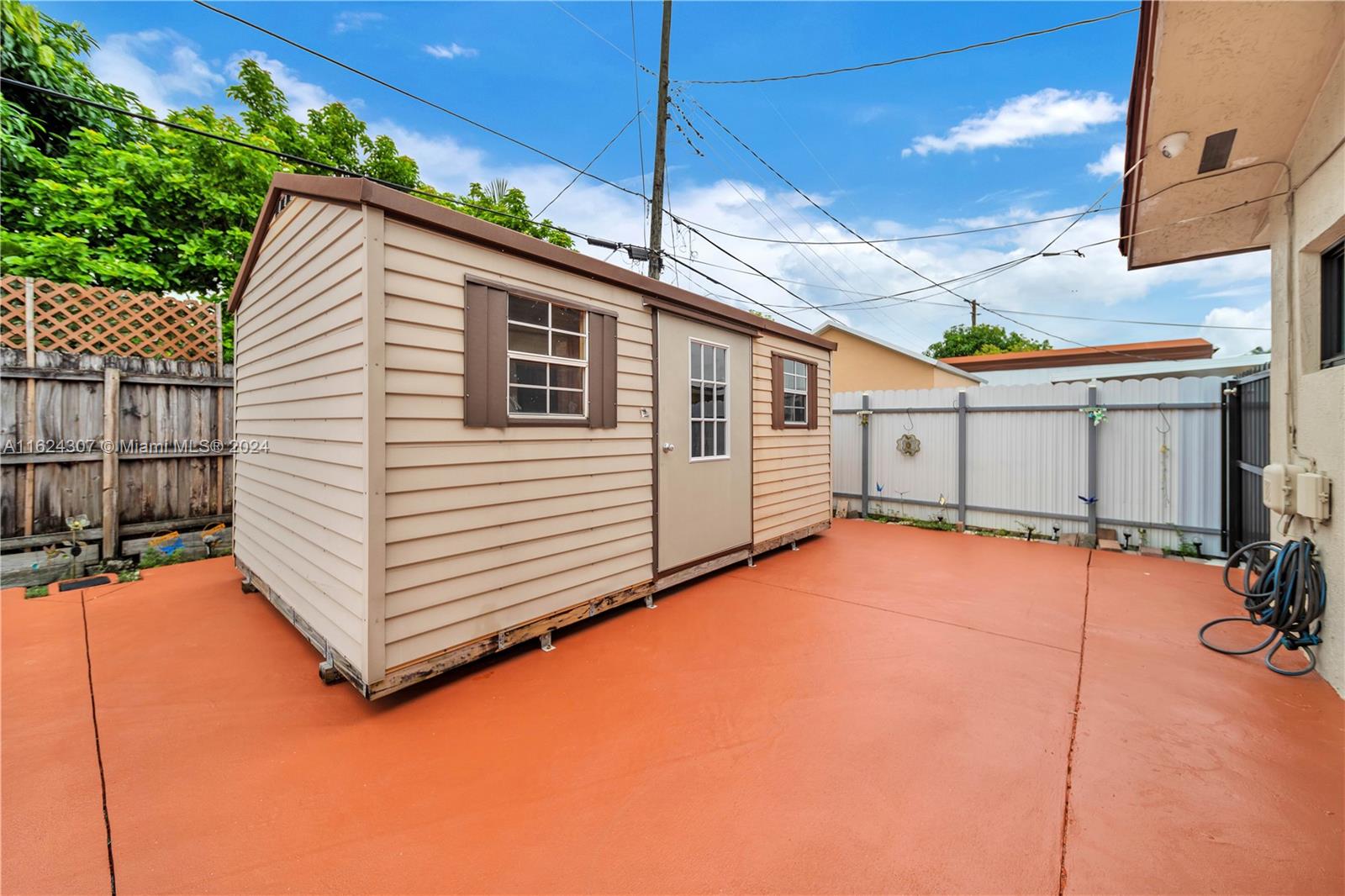 11112 NW 59th Pl