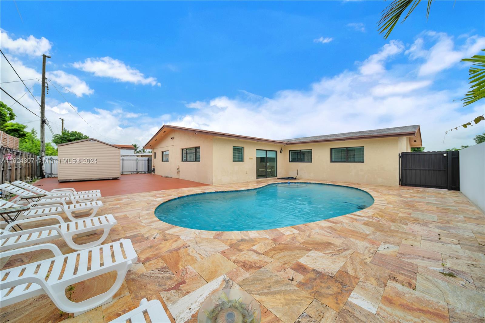 11112 NW 59th Pl