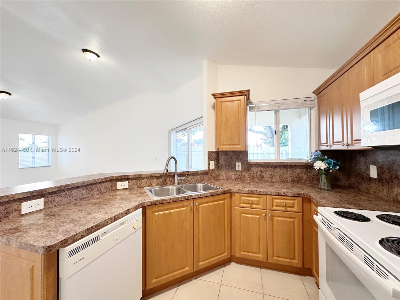 3000 San Remo Cir
