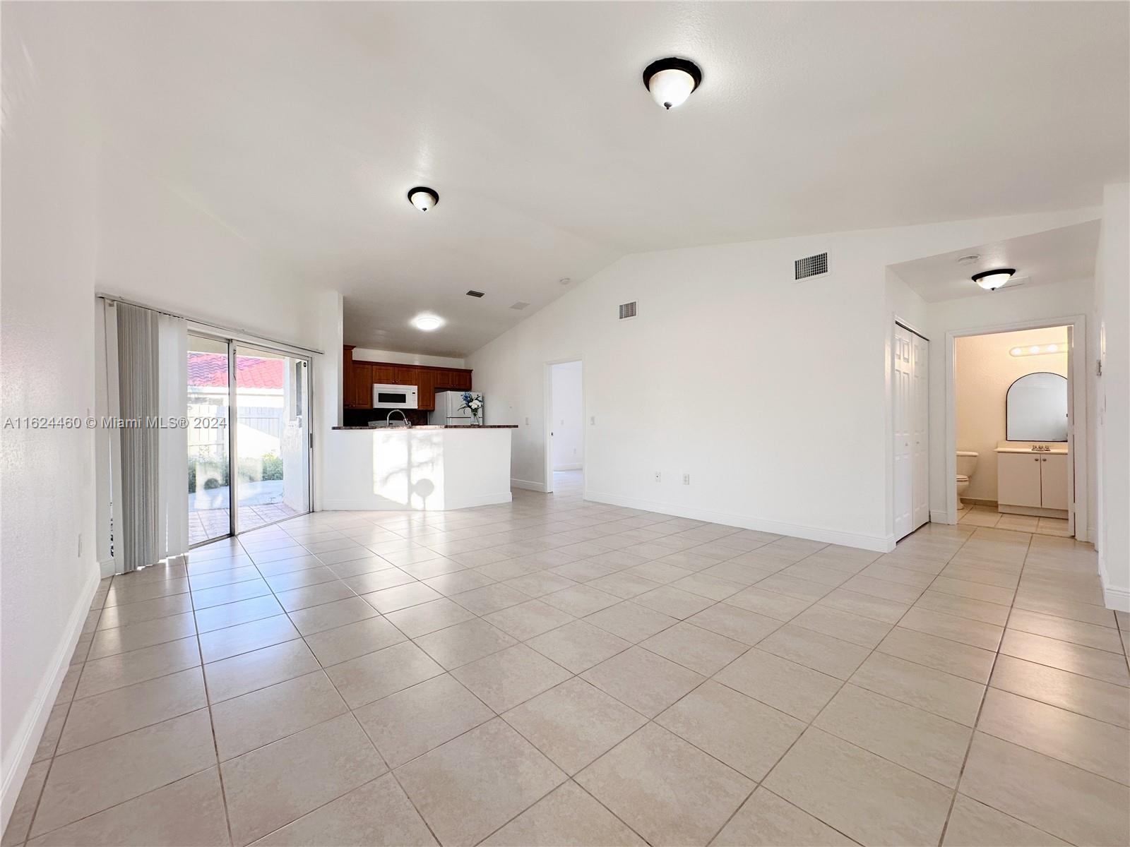 3000 San Remo Cir