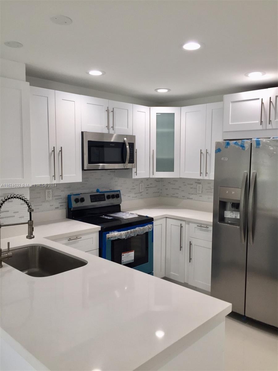 301 Michigan Ave # 205