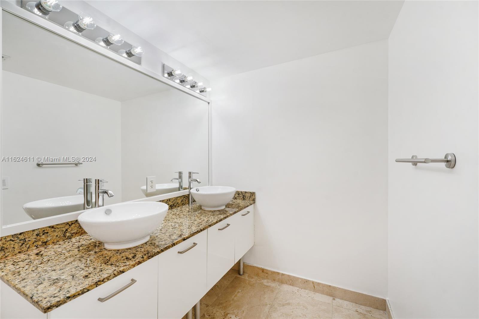 41 SE 5th St # 1514