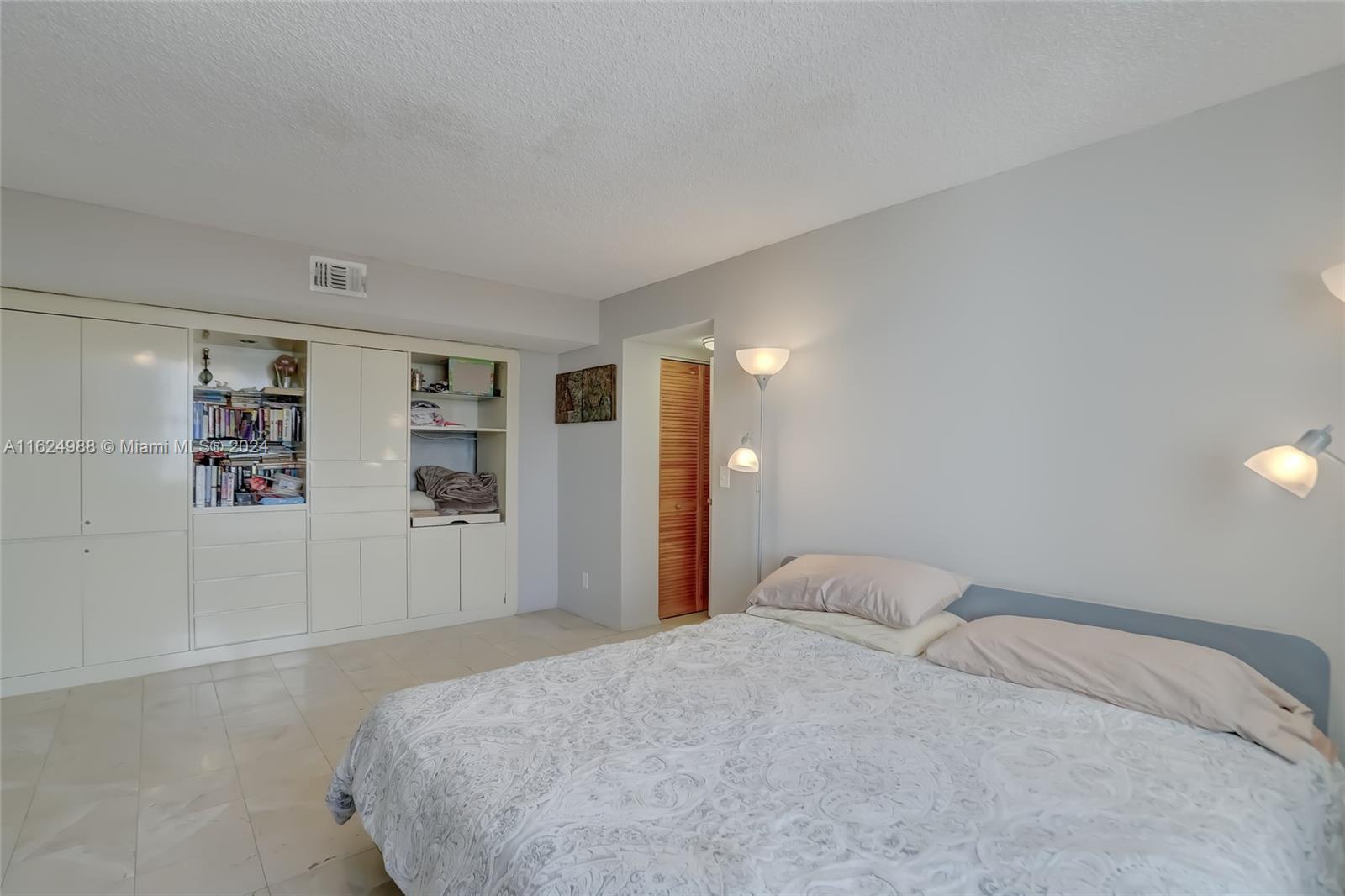 2401 S Ocean Dr # 2207