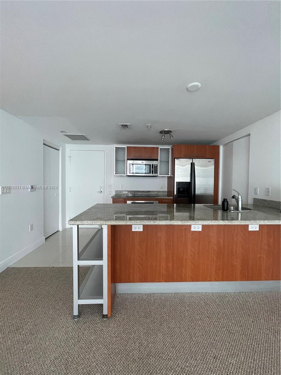 185 SW 7th St # 2710