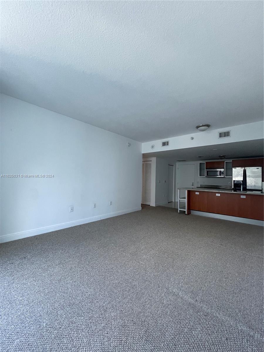 185 SW 7th St # 2710