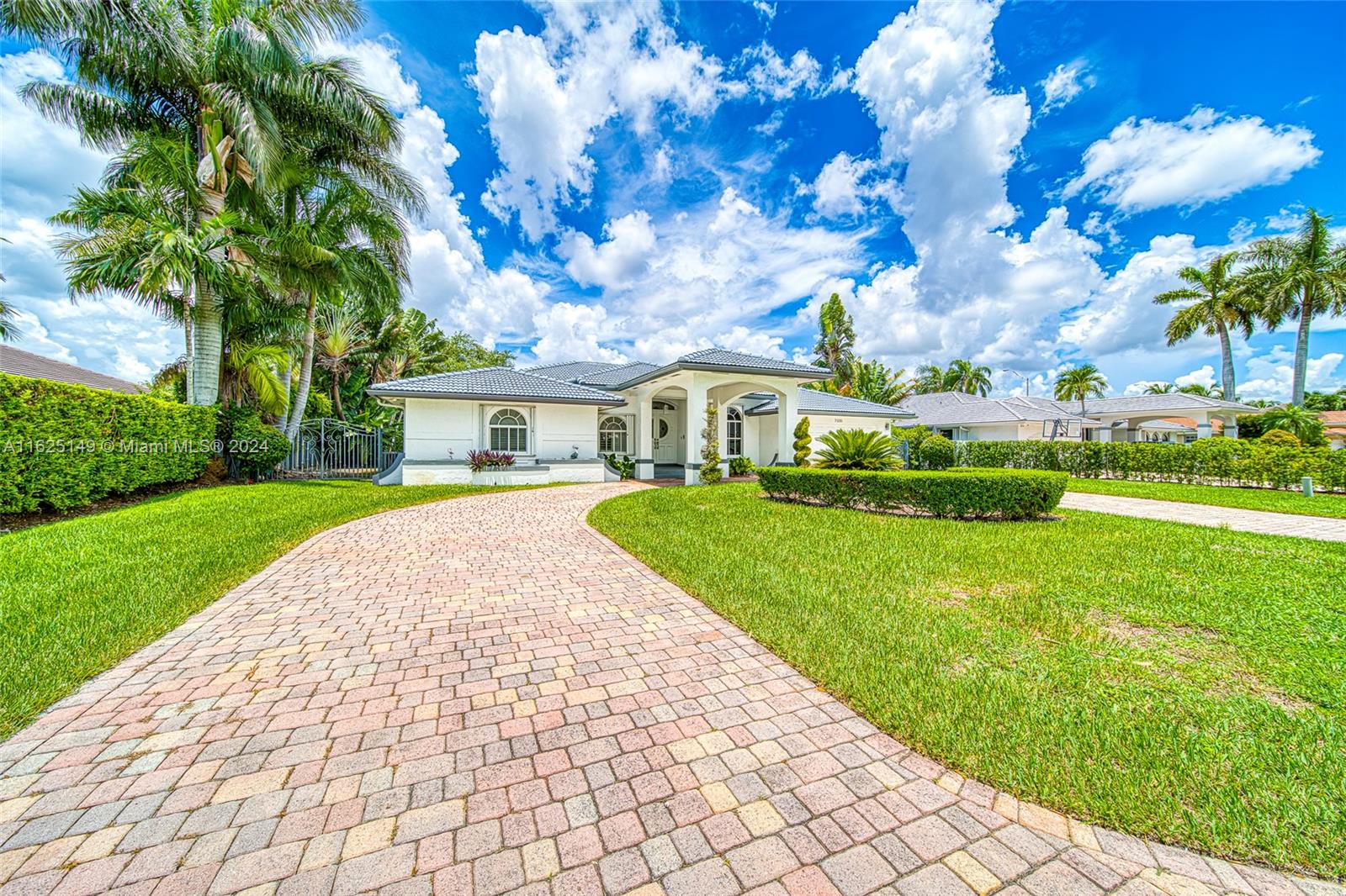 7330 SW 126th Ct