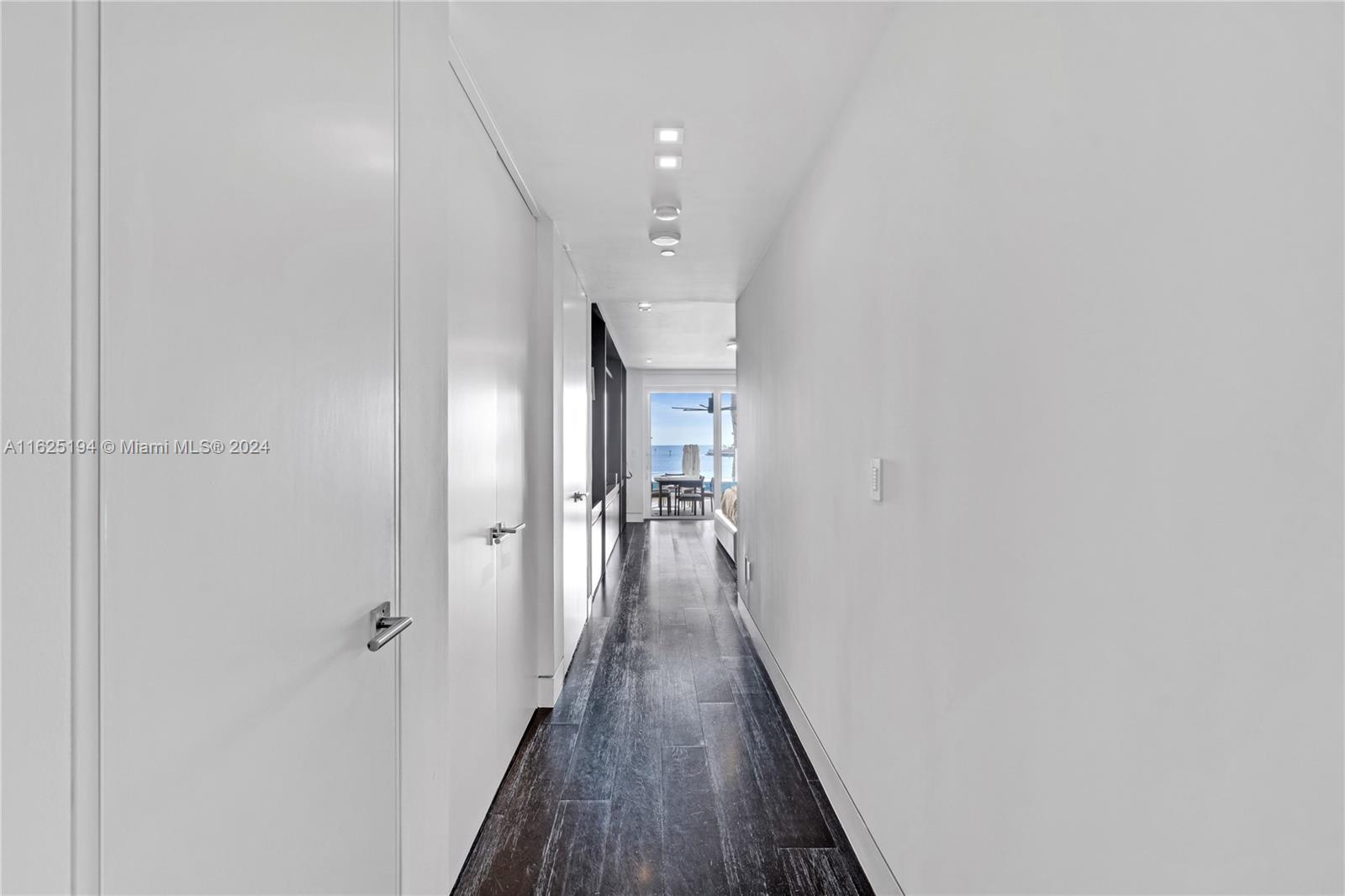 3535 Hiawatha Ave # 202