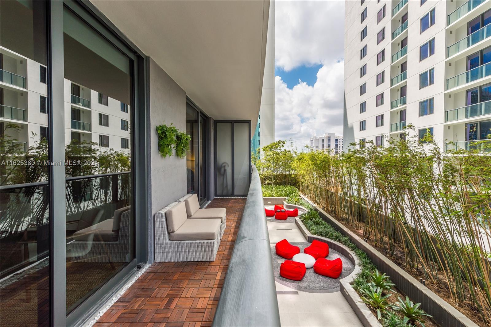 55 SW 9th St # 1010