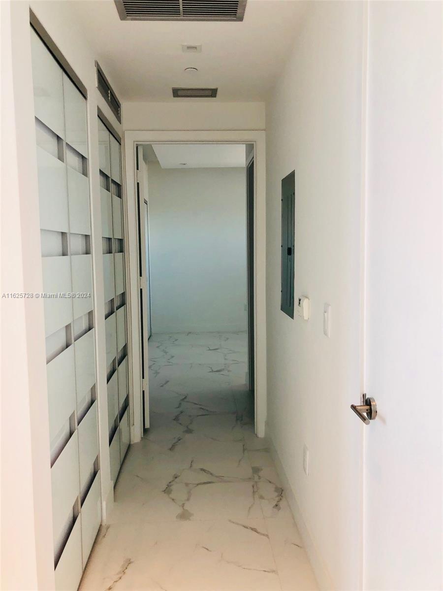 2900 NE 7th Ave # 2404