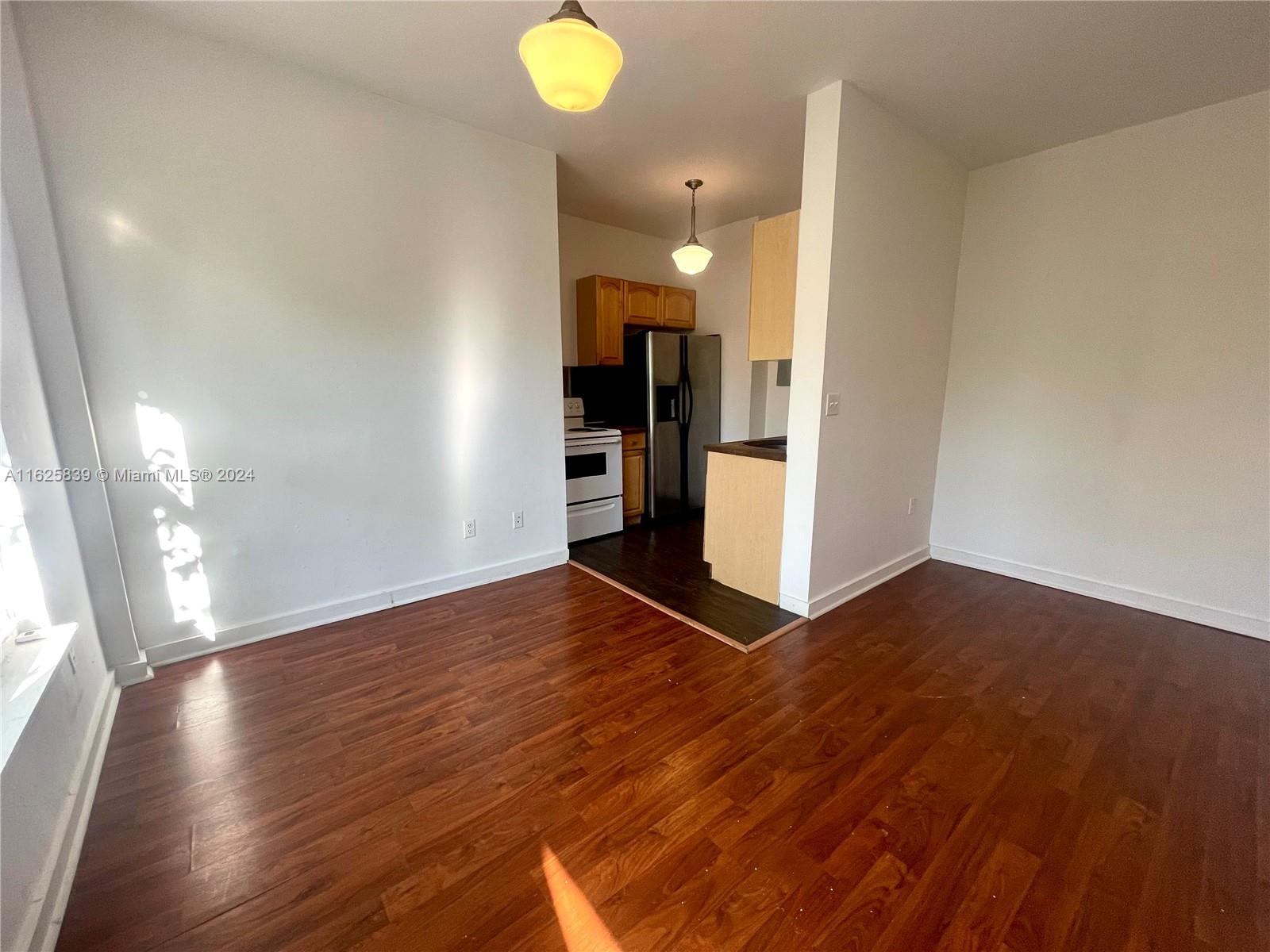 4035 N Meridian Ave # 304