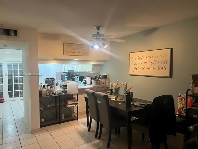 2411 NW 11th St # 11D