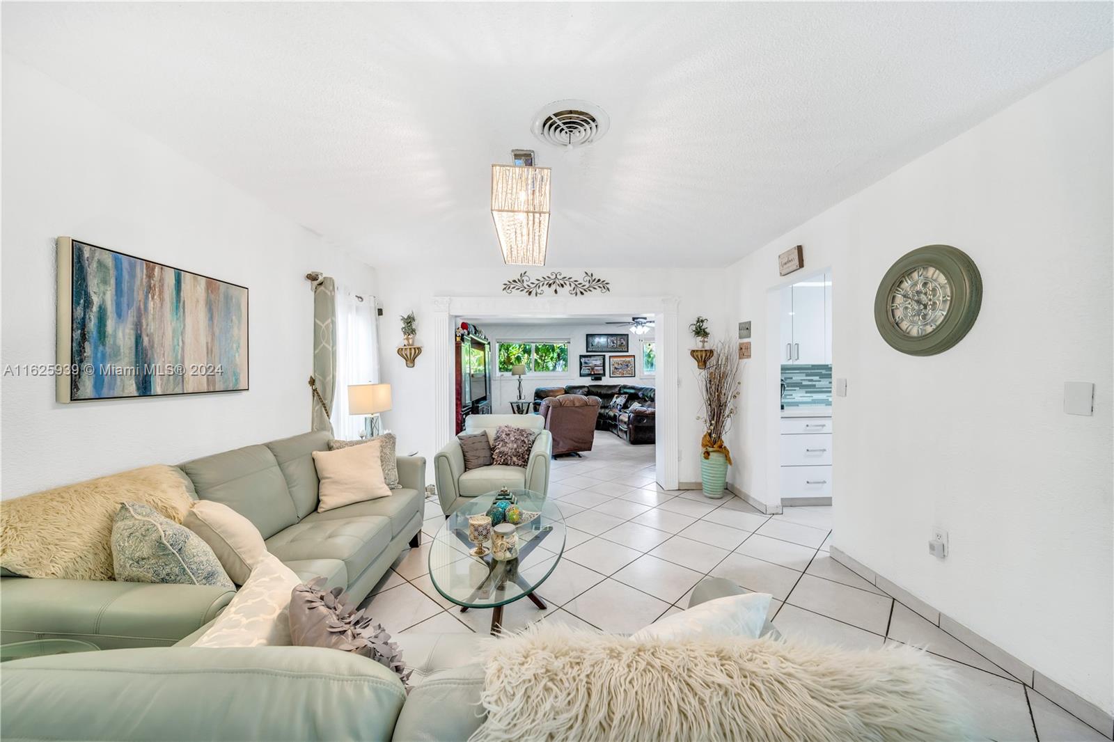 14325 Lake Candlewood Ct