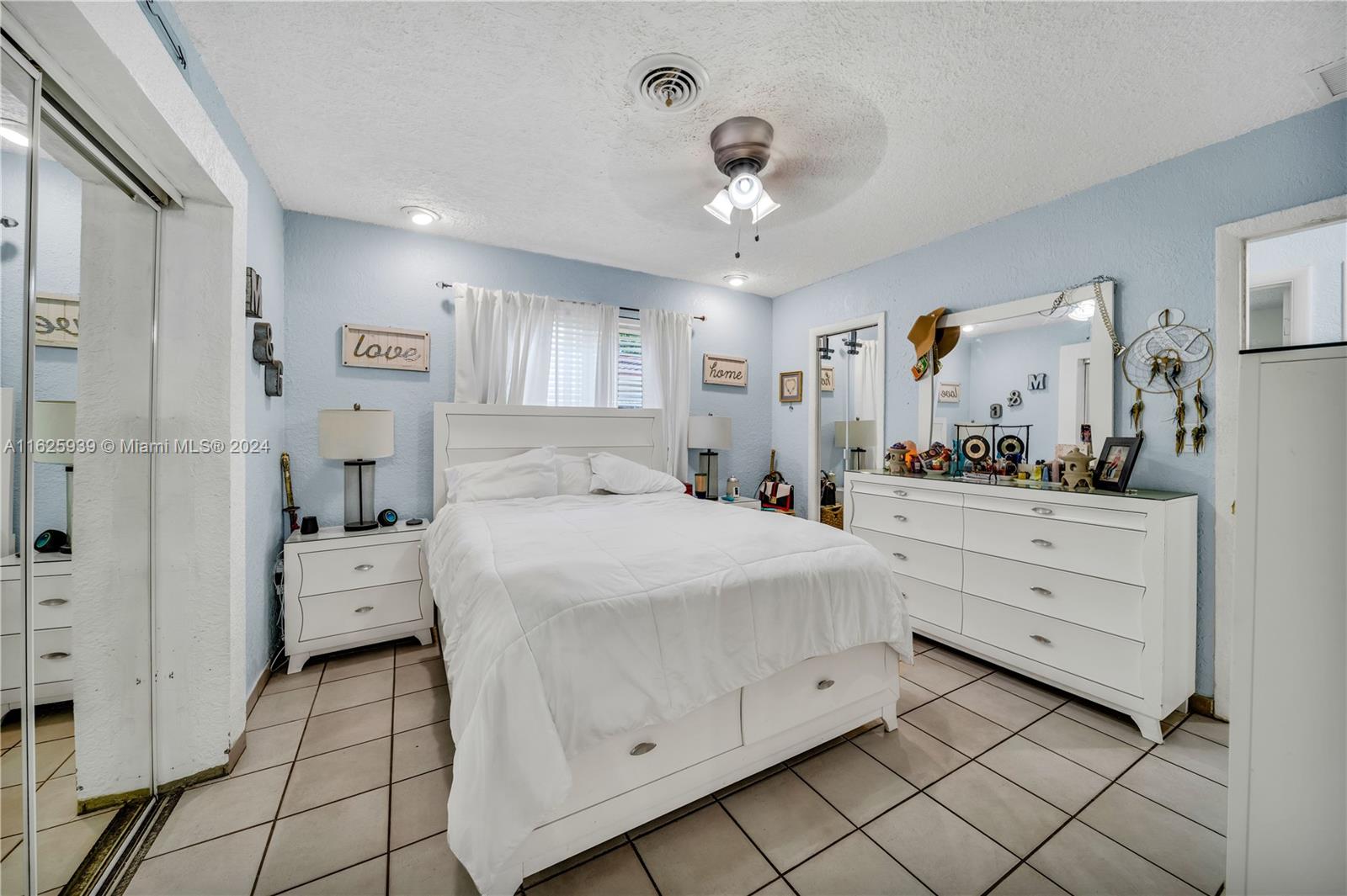 14325 Lake Candlewood Ct