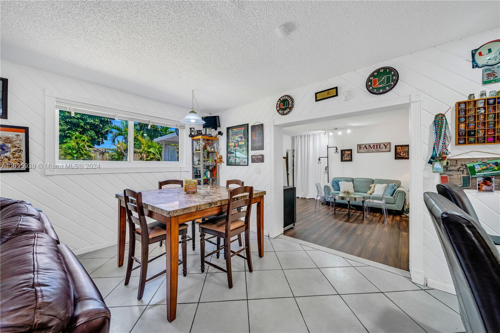 14325 Lake Candlewood Ct