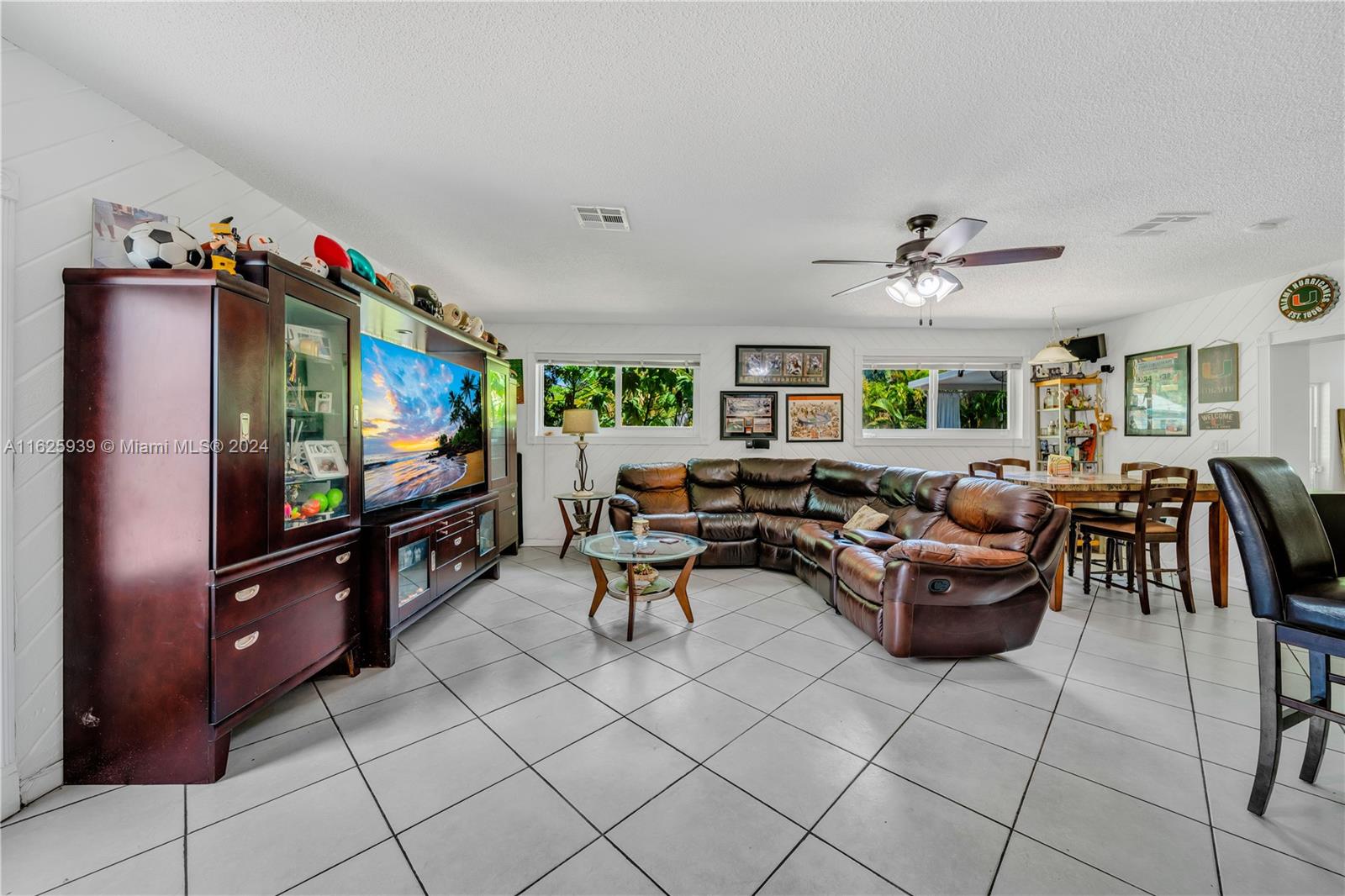 14325 Lake Candlewood Ct