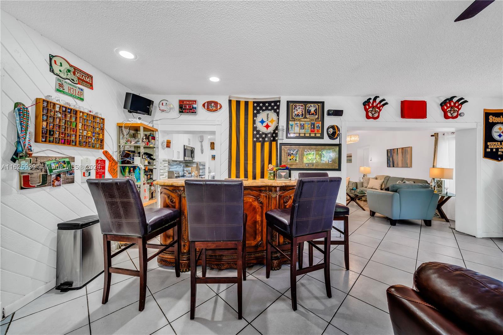 14325 Lake Candlewood Ct
