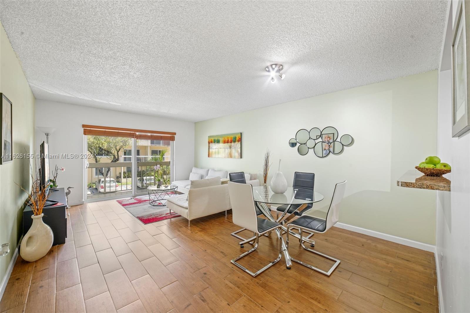 7720 Camino Real # 205 Unit: E-205