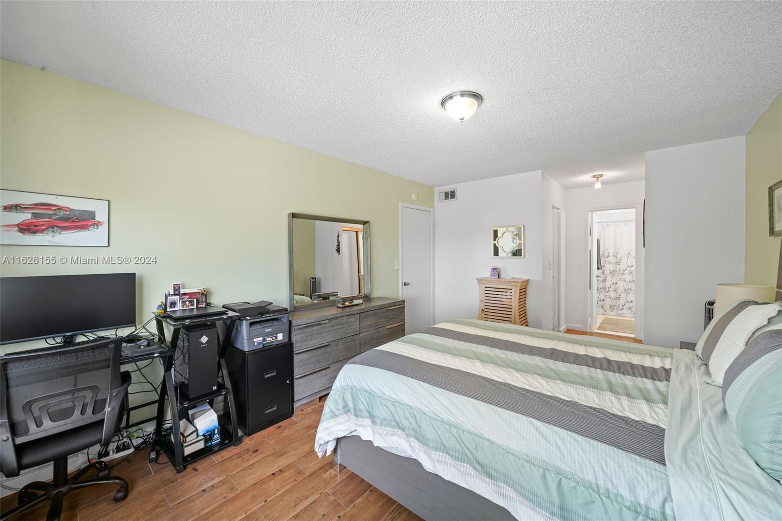 7720 Camino Real # 205 Unit: E-205