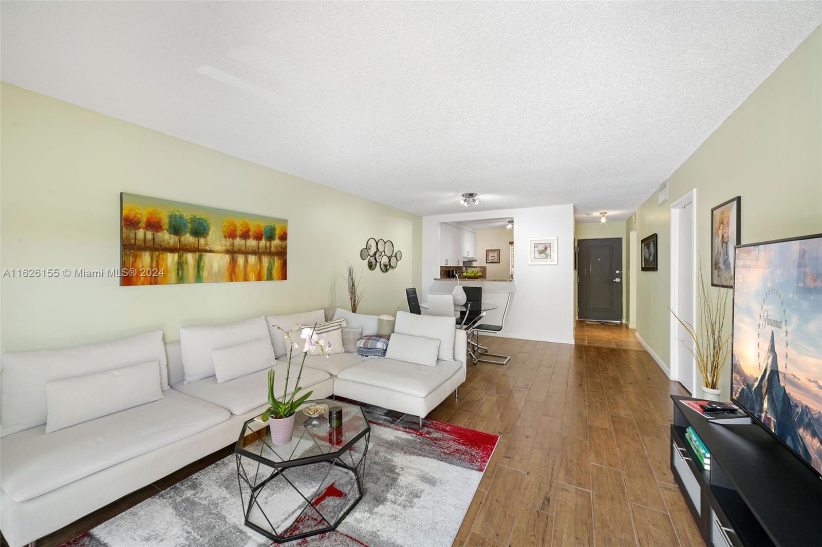 7720 Camino Real # 205 Unit: E-205