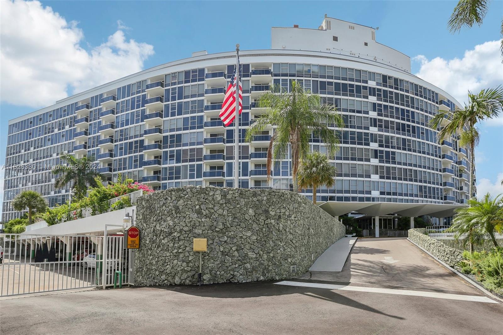 900 Bay Dr # 711