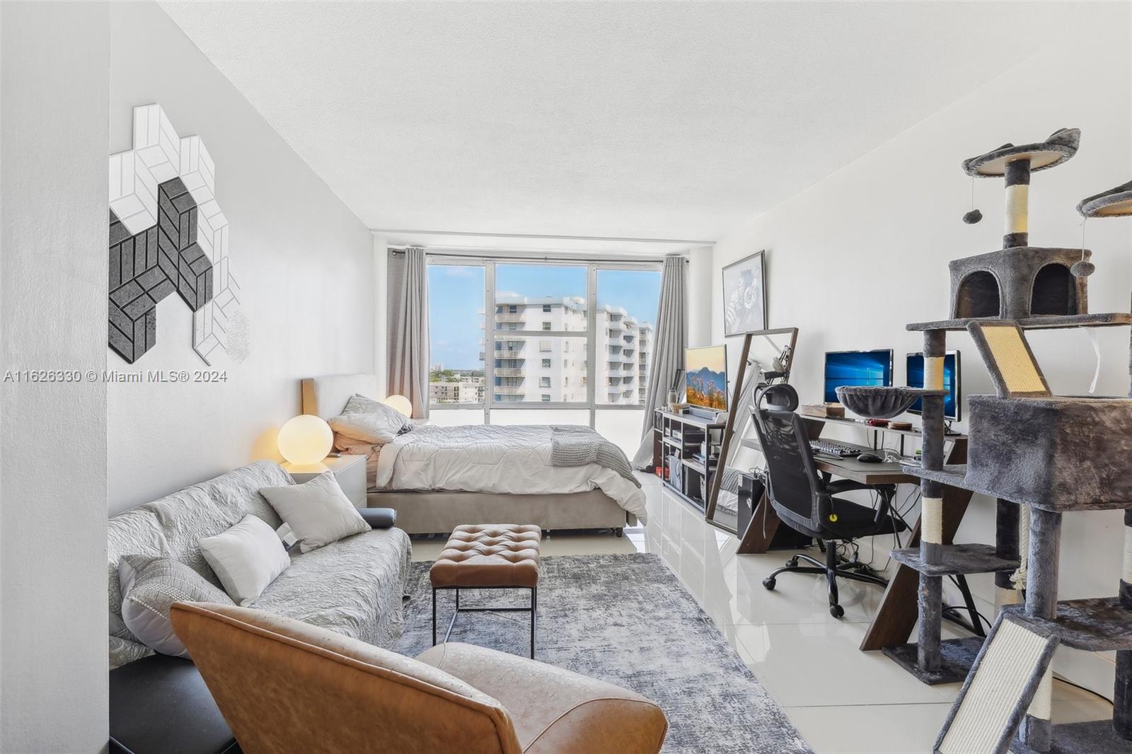 900 Bay Dr # 711