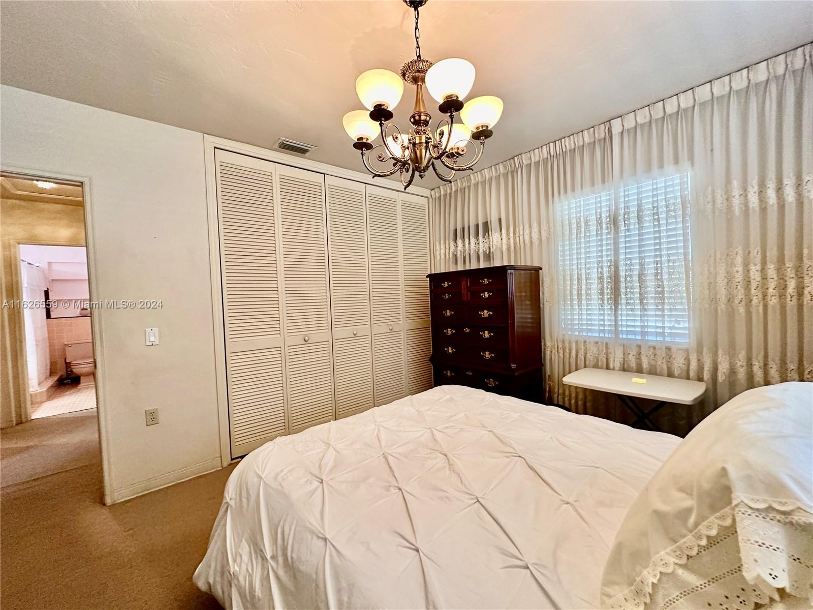 5175 SW 6th St
