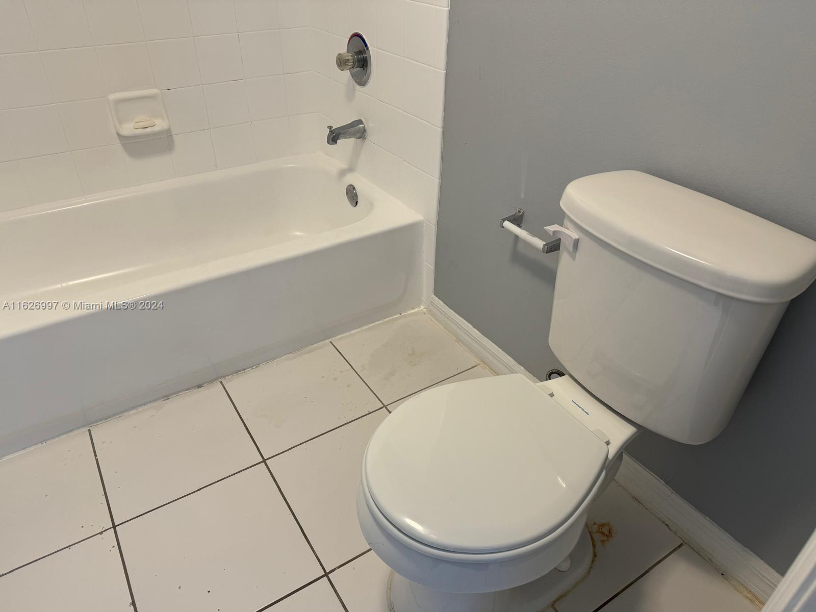 2464 Centergate Dr # 202